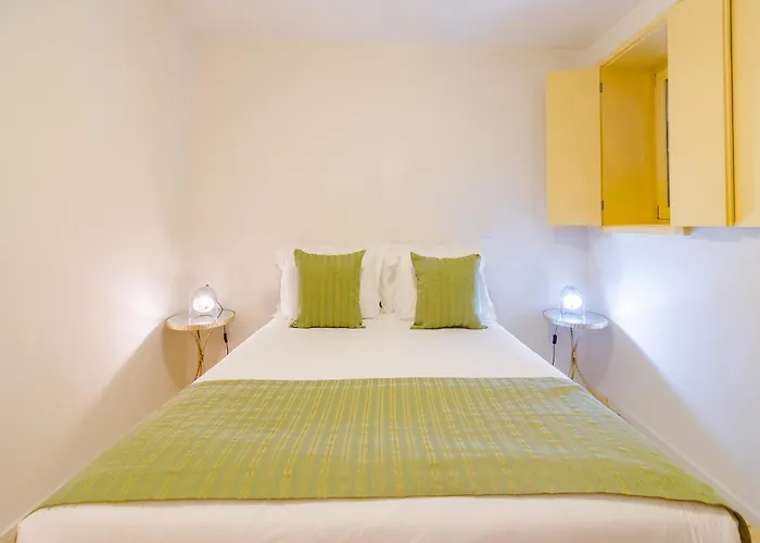 Charming 1-bedroom In * Porto