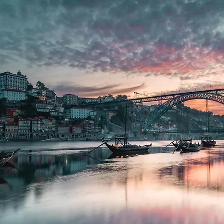Charming 1-bedroom In Apartment Porto