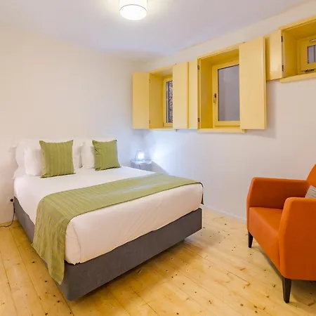 Charming 1-bedroom In Porto